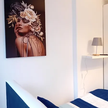 Chalas Bedroom Luxe tent