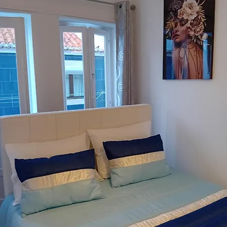 Chalas Bedroom نازاريه