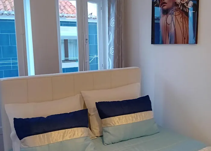 Chalas Bedroom 纳扎雷